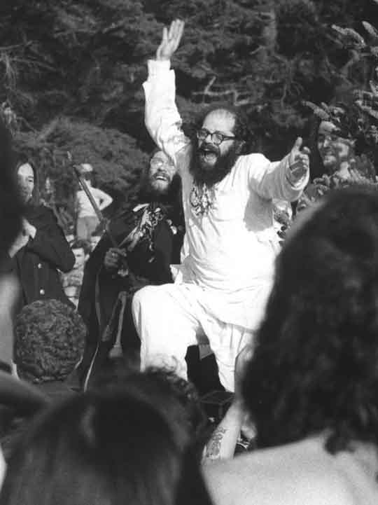 Allenas Ginsbergas. Nuotrauka iš puslapio http://www.fubap.org/apira/